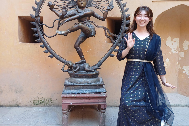 From Mumbai: 4-Day Golden Triangle Tour with Flights Tour Price without Hotels