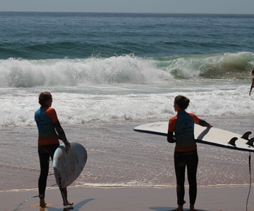 Algarve: Group Surfing Lesson