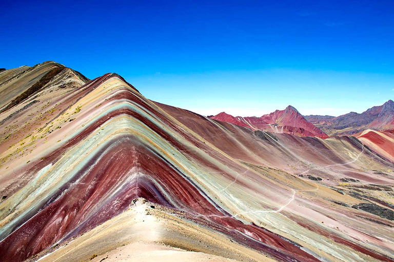 Desde Cusco: Machu Picchu + montaña 7 colores 2 Días 1 NocheMachu picchu fantástico + montaña 7 colores 2 Días 1 Noche