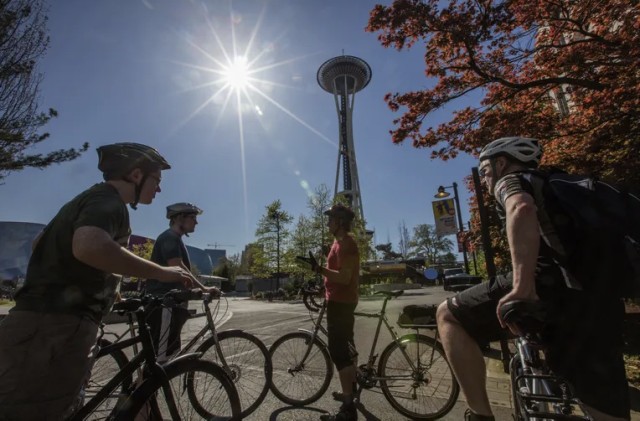 Visit Seattle 3 Hour Emerald City Bike Tour in Seattle