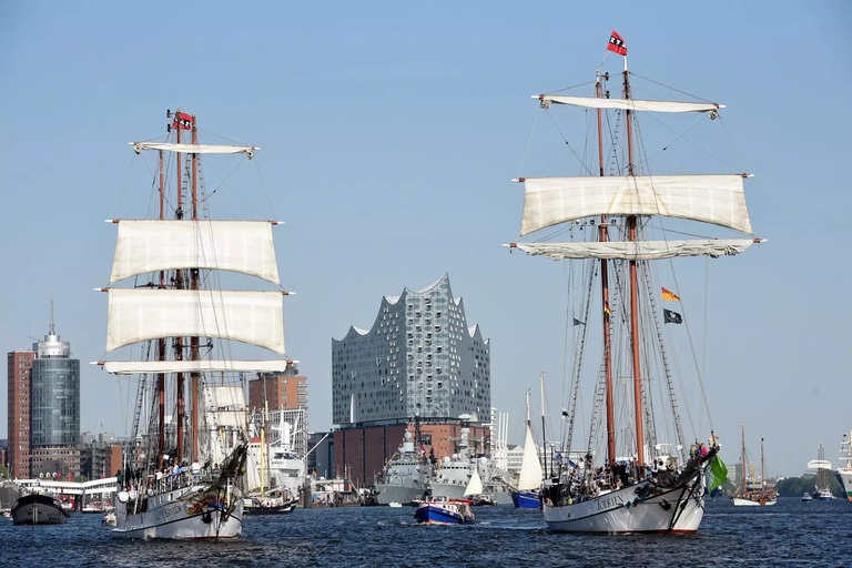 Hamburg Port Anniversary: Cruise on Tall Ship 2h Cruise on Historic Tall Ship Loth Lorien