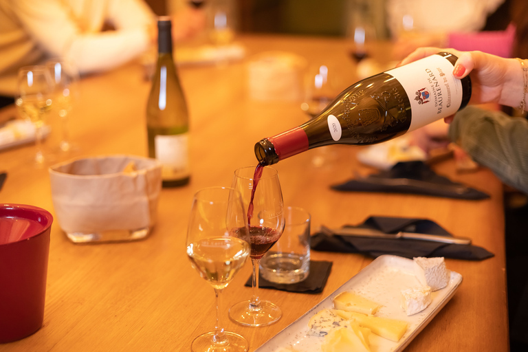 Paris: The Ultimate Wine and Cheese Tasting in English Paris: The Ultimate Wine and Cheese Tasting