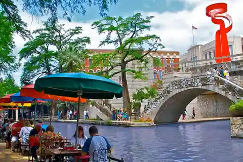San Antonio Small Group Riverwalk Food Walking Tour