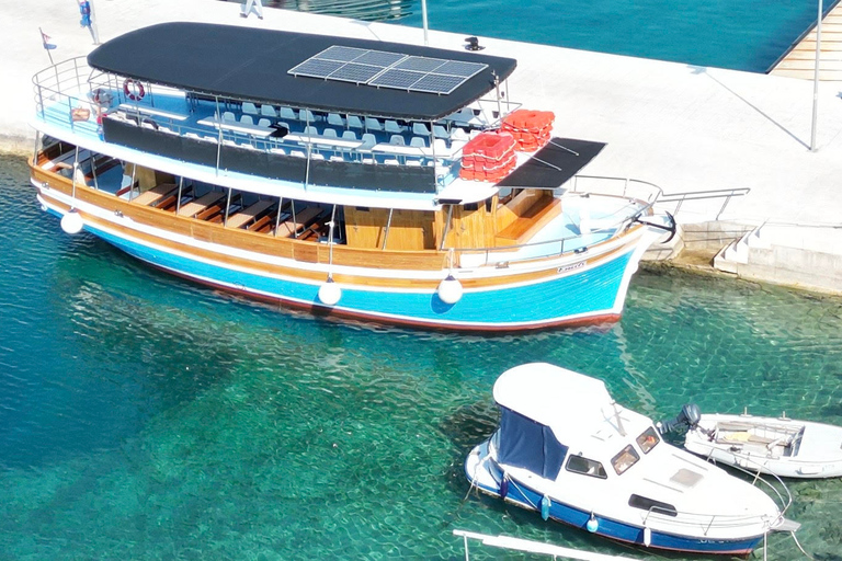 Dubrovnik: Elaphite Islands Cruise with Lunch and Drinks Dubrovnik: Full-Day Elaphite Islands Cruise with Lunch