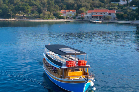 Dubrovnik : croisière dans les îles Élaphites avec déjeuner et boissonsDubrovnik : croisière d'une journée aux îles Élaphites avec déjeuner