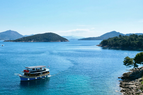 Dubrovnik : croisière dans les îles Élaphites avec déjeuner et boissonsDubrovnik : croisière d'une journée aux îles Élaphites avec déjeuner