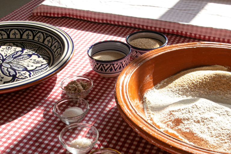 Cours de cuisine sur le thé et le pain marocains