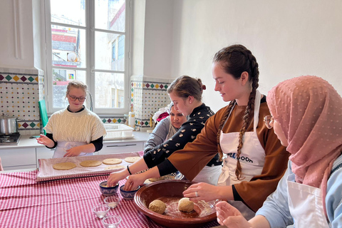 Tangeri: lezione di panificazione, cerimonia del tè e tour del mercato