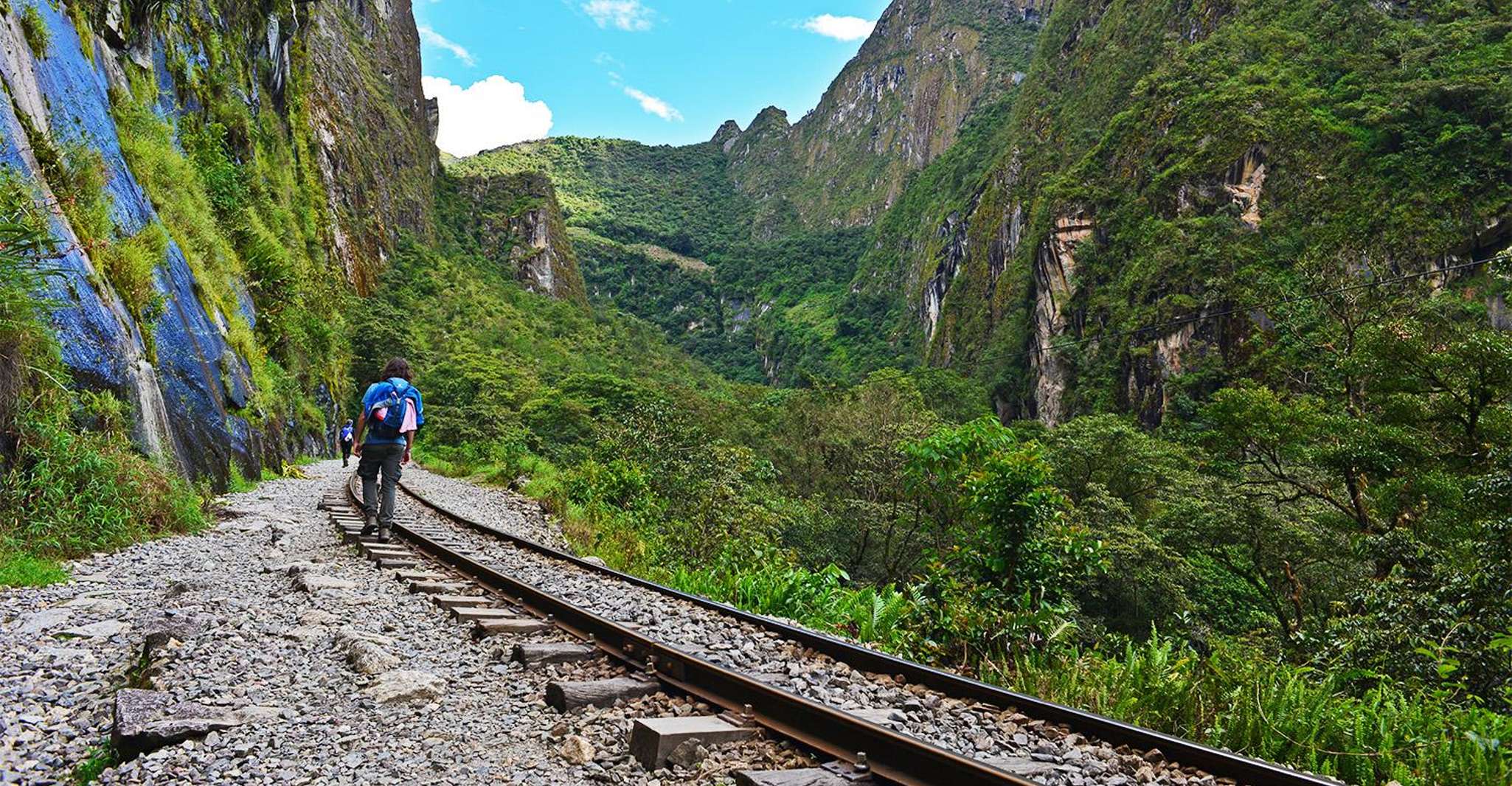 Cusco, Salkantay Trek 4 Days 3 Nights with return by train - Housity