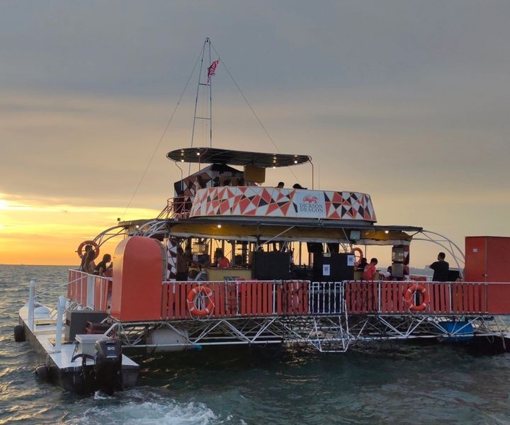 Port Dickson: Dragon Sunset Cruise med saltvandsjacuzzi