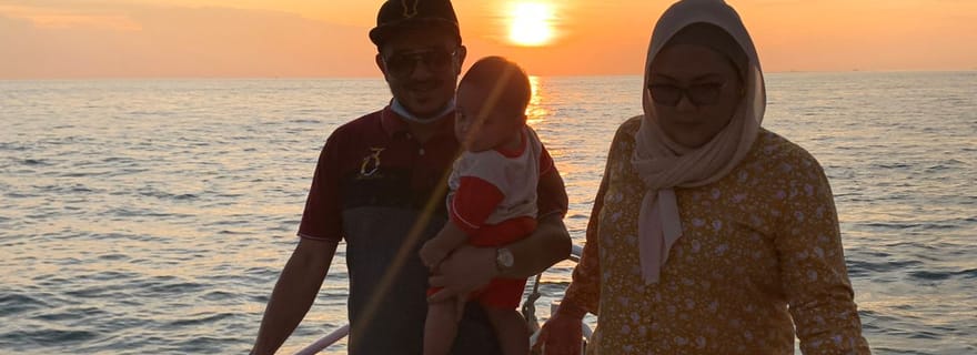 Port Dickson : Croisière Dragon au coucher du soleil avec jacuzzi d'eau salée