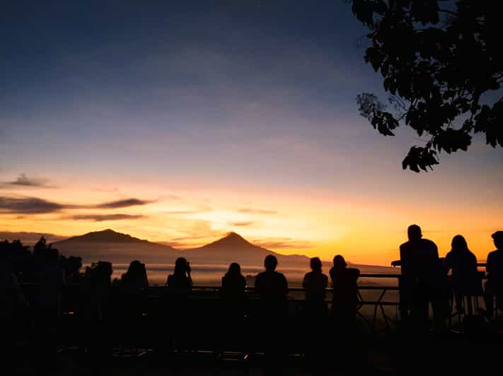 Yogyakarta: Setumbu Sunrise. Merapi Volcano and Temples Tour | GetYourGuide