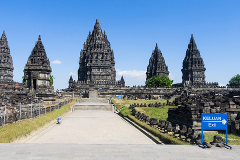 Yogyakarta: Setumbu Sonnenaufgang Merapi Vulkan und Tempel TourYogyakarta: Setumbu Sonnenaufgang. Tour zum Vulkan Merapi und den Tempeln