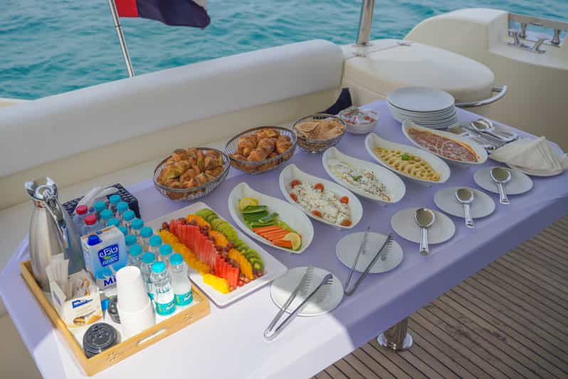 lunch cruise on yacht