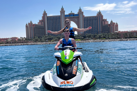 Dubaï : 1 h d’aventure en jet ski