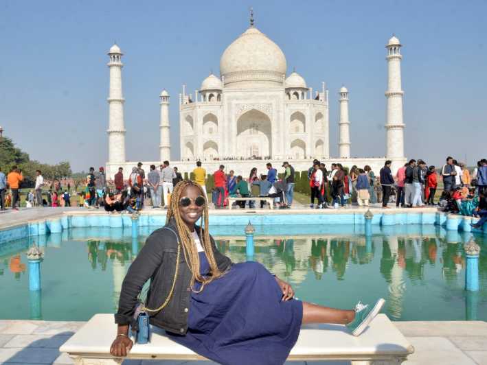 KartikKritis Day Out At The Taj Mahal  Rediffcom