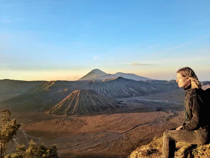 1 giorno tour all'alba del Monte Bromo e alla cascata di Madakaripura