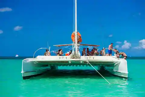 From Santo Domingo: Saona Island Catamaran Cruise with Lunch