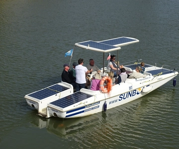 Portimão: Silves & Arade Rivier Geschiedenis Tour op een Solarboot