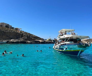 Malta: Comino, Blue & Crystal Lagoon, Gozo & Seacaves