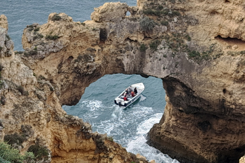 Tour della città di Lagos e escursione in barca a Ponta da Piedade di mezza giornataTour privato di mezza giornata di Lagos e Ponta da Piedade