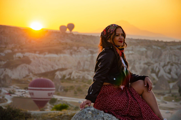 كابادوكيا مشاهدة المنطاد مع النقل والتصوير الفوتوغرافيكابادوكيا: مشاهدة البالون مع النقل والتقاط