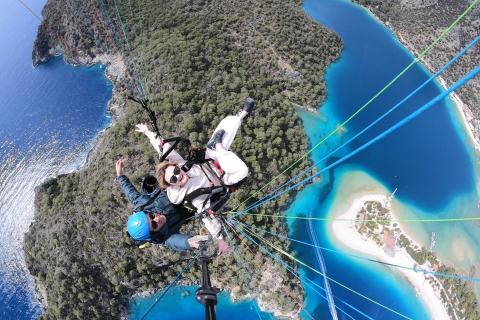 Fethiye: Babadag Tandem Paragliding über OludenizStandart Flug