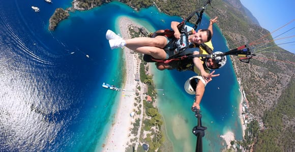 Fethiye: Babadag Tandem Paragliding Flight over Oludeniz