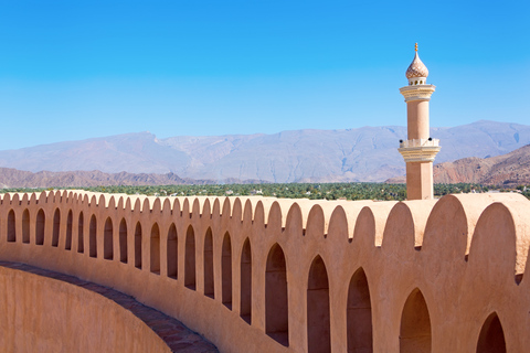 Muscat: Nizwa Oasis Full Day Tour with Lunch