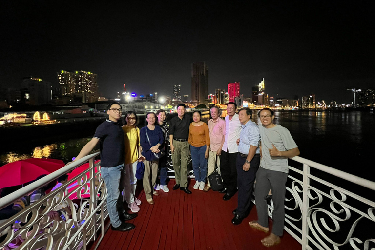 Deluxe Dining Cruise by DeluxeGroupToursDeparture from hotels in District 1 &amp; 3