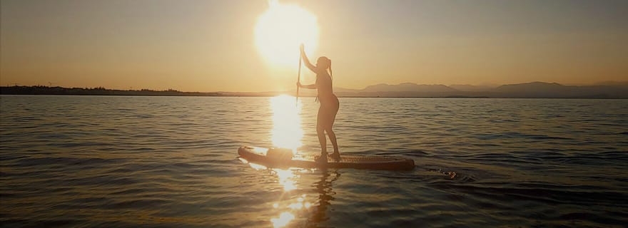 Lac de Garde : expérience de stand up paddle au coucher du soleil