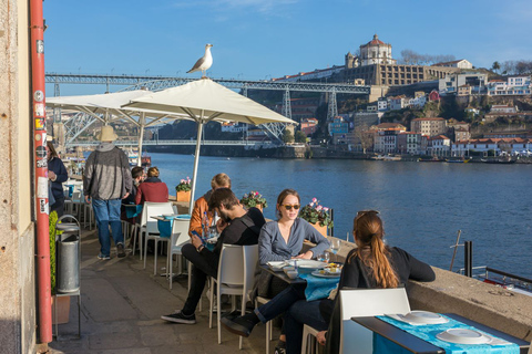 Porto : Visite touristique privée et personnalisable avec un local