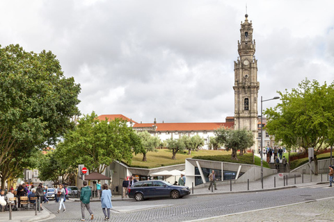 Porto: Private Customizable Sightseeing Tour with a Local