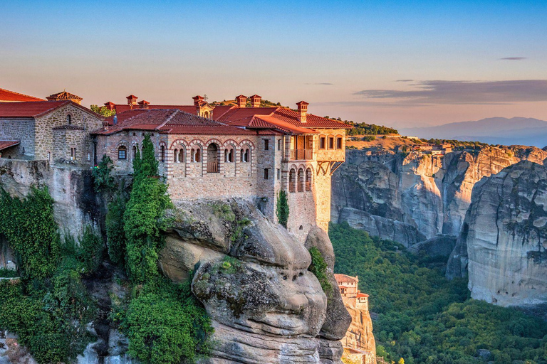 Meteora: Monasteries Tour, Lunch, and Athens Transfer Option Meteora Tour with Lunch and Roundtrip Athens Transportation