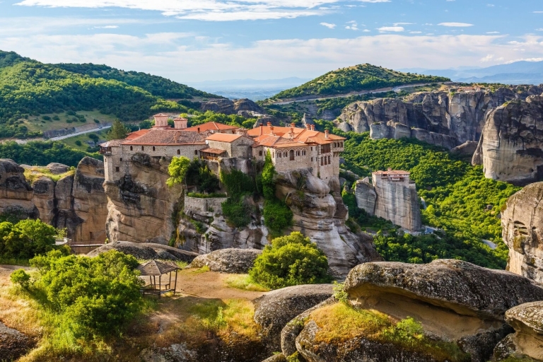 Thessaloniki: Meteora Day Tour by Train with Optional Lunch Full-Day Tour with Lunch
