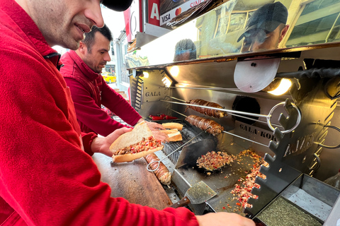 Istanbul: Geführte Food Tour mit Street Food und Märkten