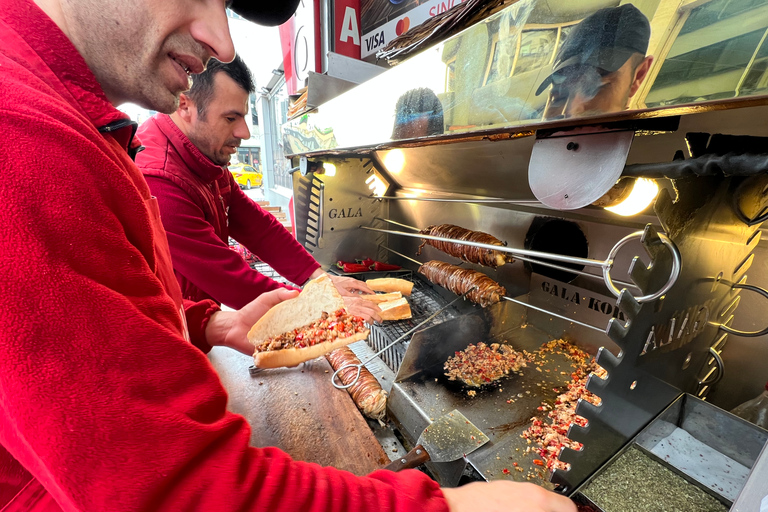 Istanbul: tour gastronomico guidato di cibo di strada e mercati