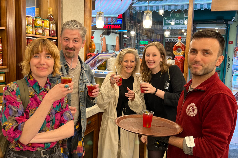 Istanbul : Visite guidée de la nourriture de rue et des marchés