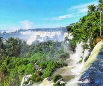 Buenos Aires: Iguazu Falls Semi-Private Tour with Flights