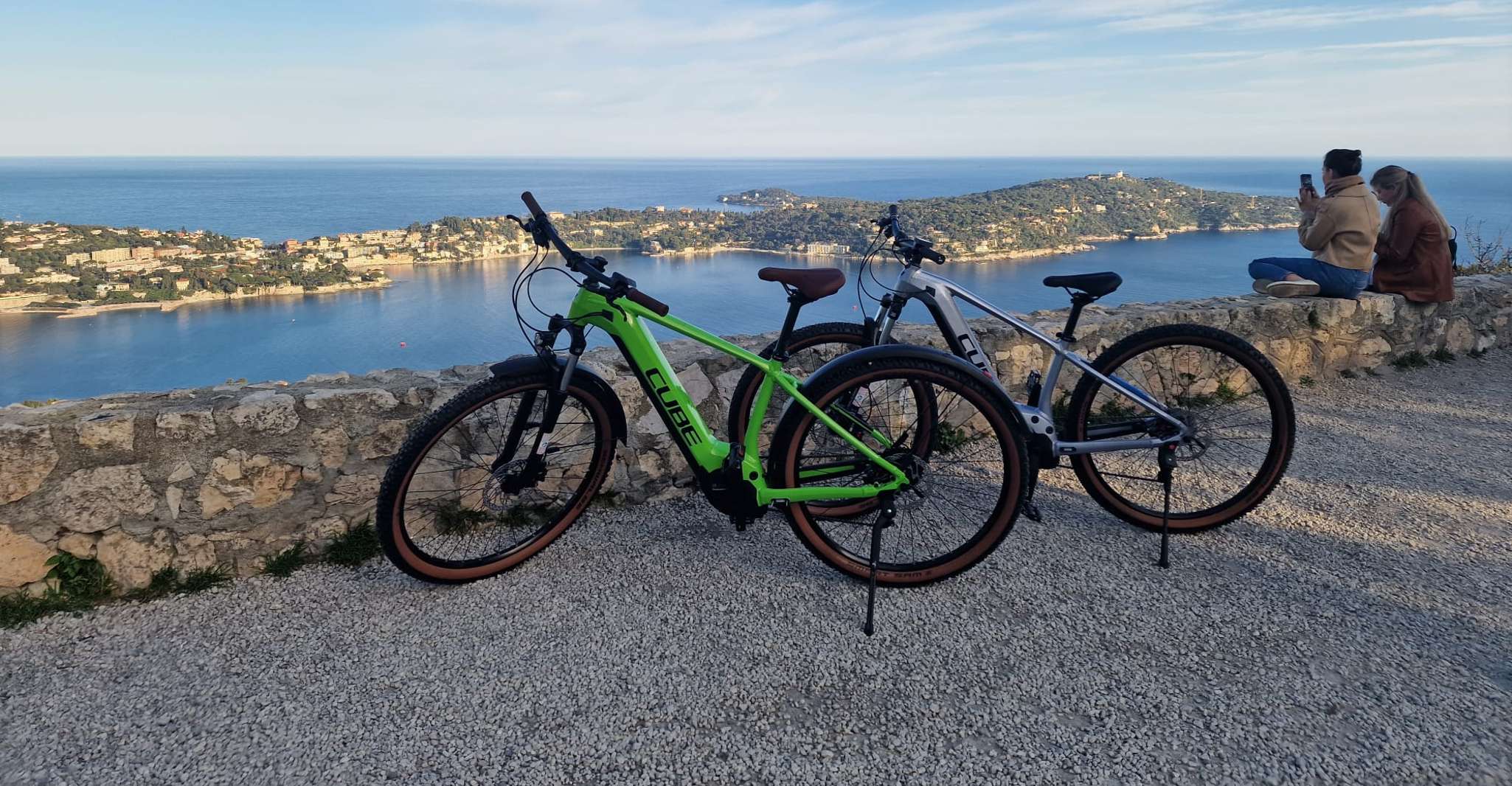 Excursão de bicicleta elétrica para Villefranche com guia local - Hizvo