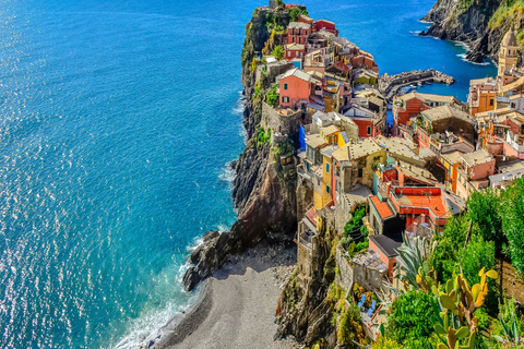 Visite privée des Cinque Terre depuis Milan en voiture, en ferry ou en train15 heures : Cinque Terre en voiture et en train