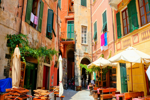 Visite privée des Cinque Terre depuis Milan en voiture, en ferry ou en train15 heures : Cinque Terre en voiture et en train