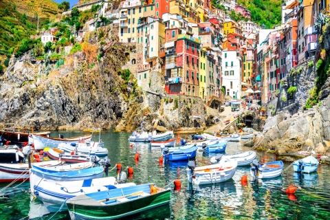 Visite privée des Cinque Terre depuis Milan en voiture, en ferry ou en train15 heures : Cinque Terre en voiture et en train