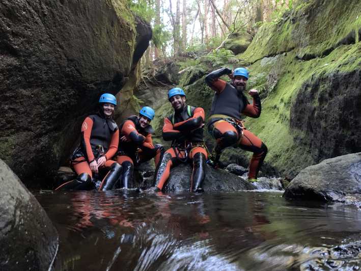 Flores: Ilhéus Inferior Canyoning with a Guide and Snack