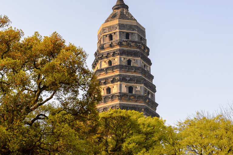 Tour Privado de 2 Días por el Skyline de Shanghái y el Jardín de SuzhouCon todas las admisiones