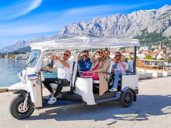 Makarska: Skywalk Tuk-Tuk Tour with Skip-the-Line Ticket