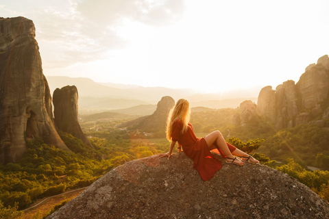 Atenas: Excursión de 2 días a Meteora con visitas guiadas y hotel