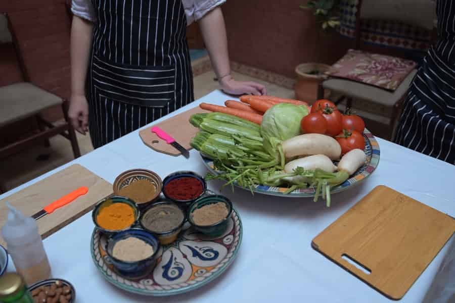 Marrakesch: Marokkanischer Kochkurs für Vegetarier und Veganer. Foto: GetYourGuide Marrakesch: Marokkanischer Kochkurs für Vegetarier und Veganer. Foto: GetYourGuide