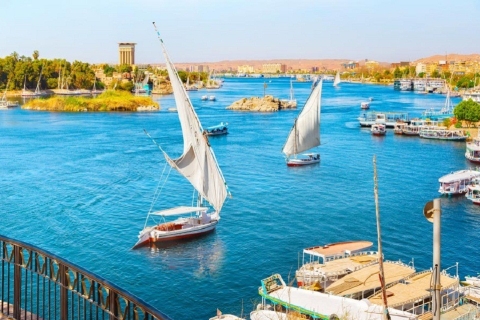 Marsa Alam: 4-dniowy rejs po Nilu do Asuanu balonem na ogrzane powietrzeStandardowy statek wycieczkowy