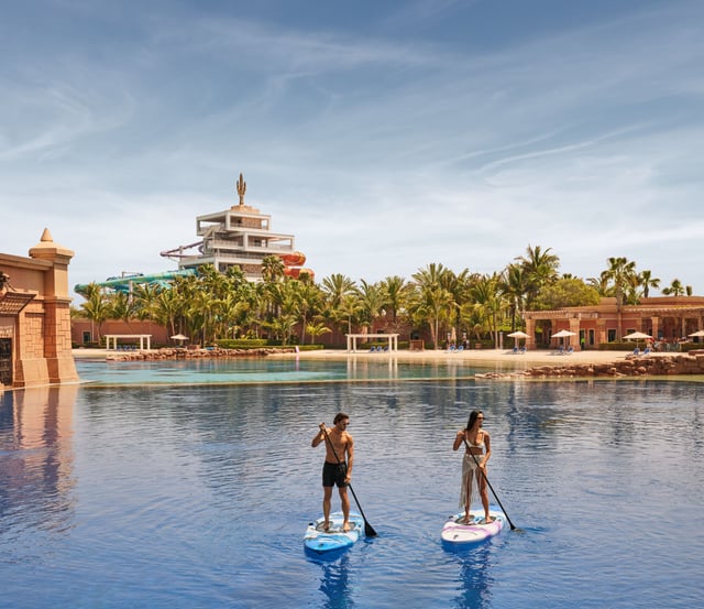 Dubai: Atlantis Dolphin Paddle with Aquaventure Park